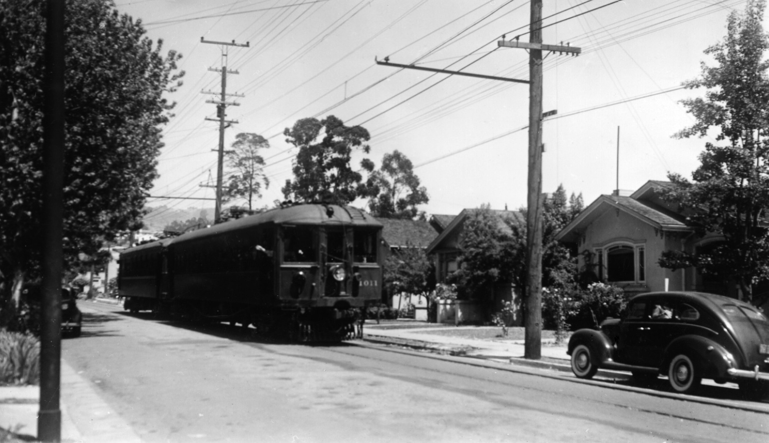 Shafter Avenue Architecture IV Public RightofWay, College to Presley